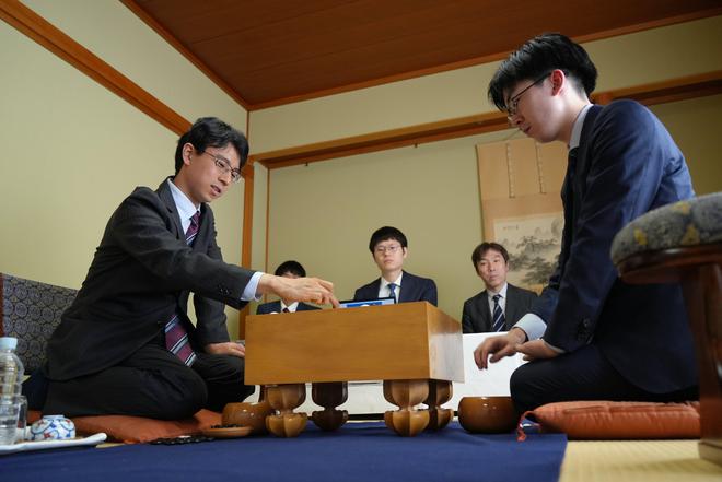 一力辽一统日本棋圣名人本因坊4比2挑落芝野虎丸万圣节点心瞩目(图2)